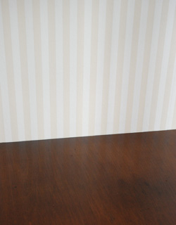 j-1003-f アンティークガラスキャビネットの張り地