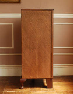 j-1004-f アンティークガラスキャビネットの横