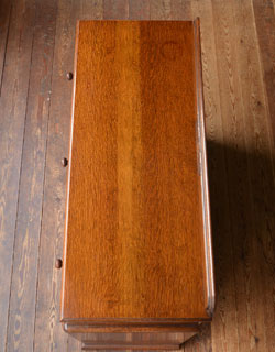 j-1042-f アンティークサイドボードの天板