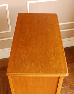 j-1061-f アンティークキャビネットの天板