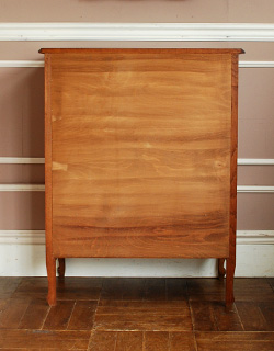 j-1061-f アンティークキャビネットの後