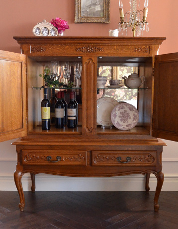 j-1095-f アンティークキャビネットのオープン時