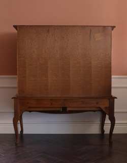 j-1095-f アンティークキャビネットの後ろ