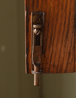 j-1099-f アンティークガラスブックケースのストッパー