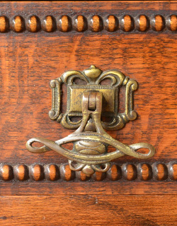 j-1109-f アンティークサイドボードの取っ手