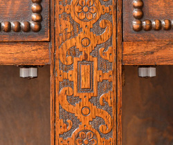 j-1109-f アンティークサイドボードのローラーキャッチャー