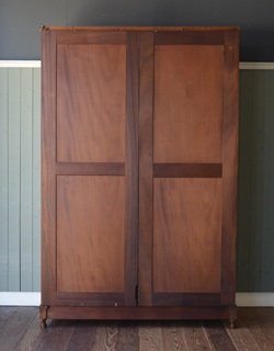 シンプルなアンティーク家具、マホガニー材のワードローブ(j-1138-f