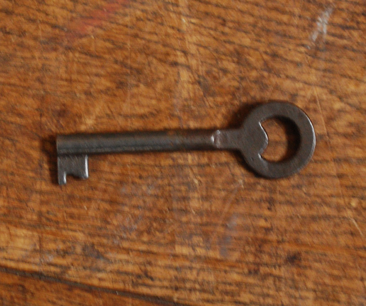 j-1157-f アンティークウォールキャビネットの鍵
