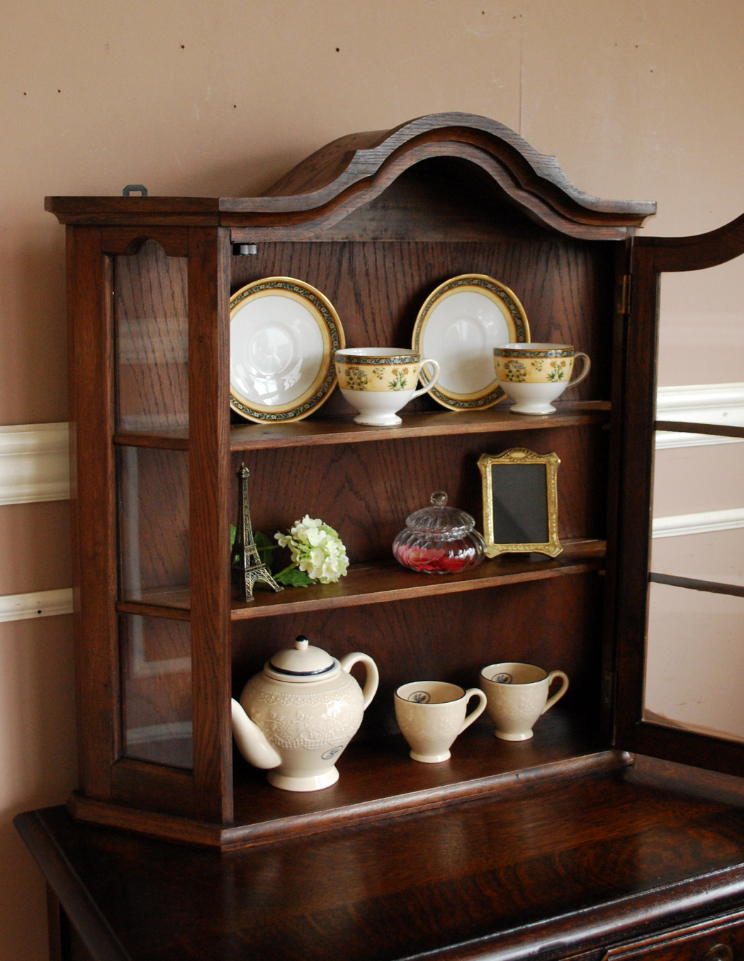 j-1157-f アンティークウォールキャビネットのオープン時