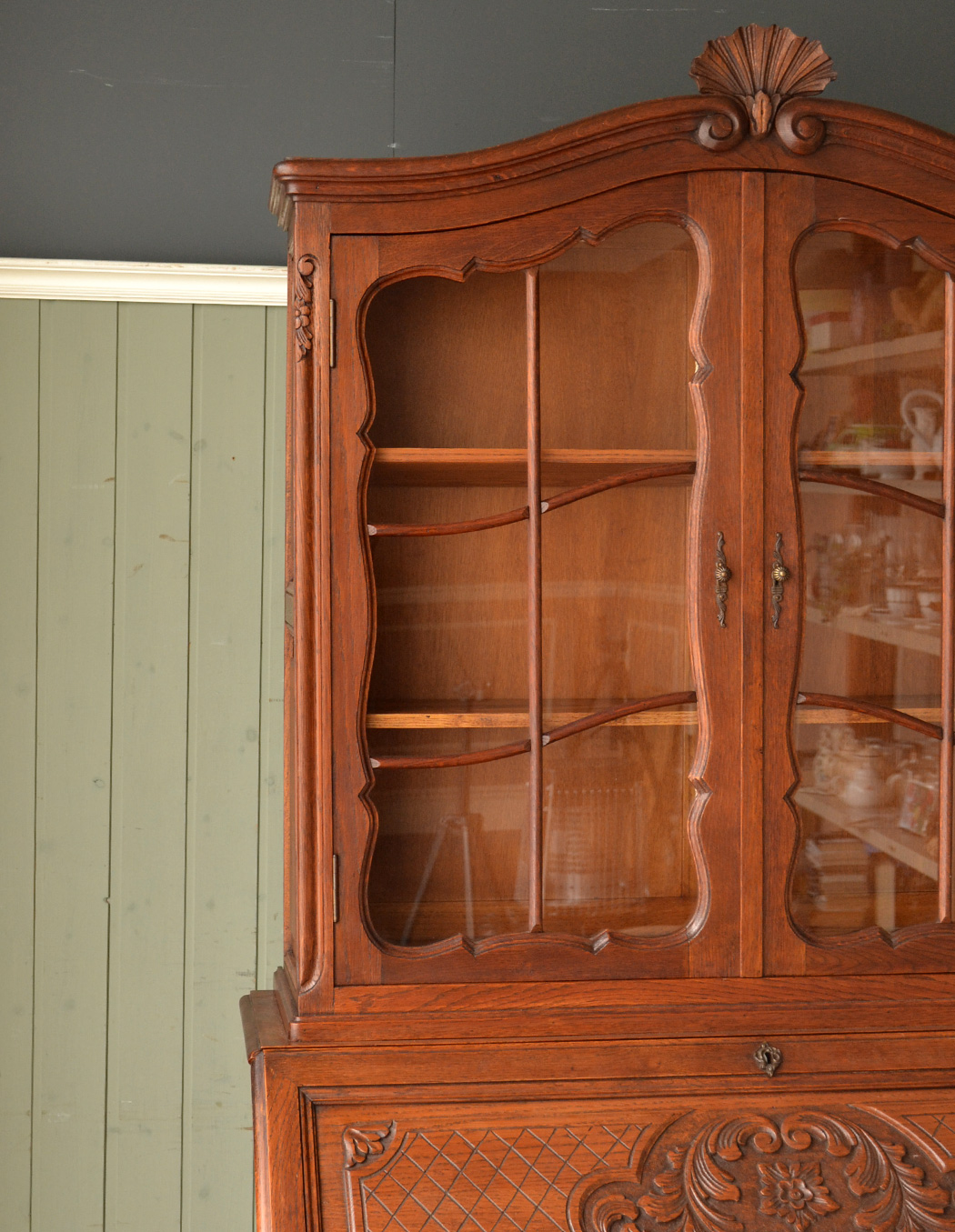 j-1173-f アンティークブックビューローのアップ