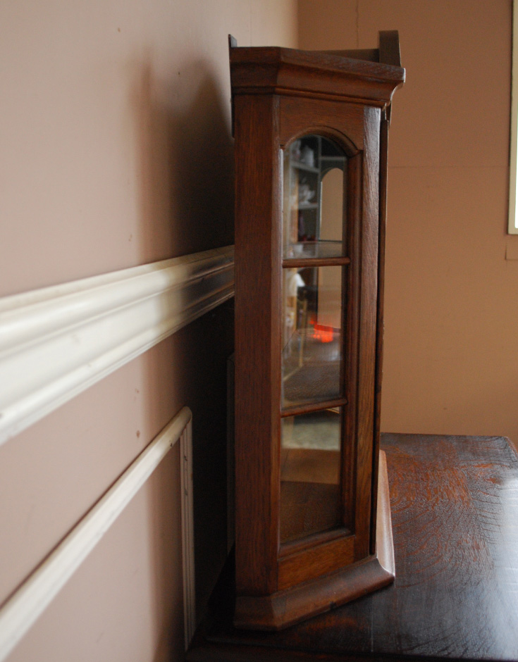 j-1183-f アンティークウォールキャビネットの横