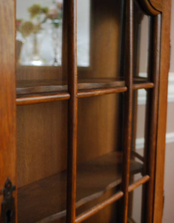 j-1183-f アンティークウォールキャビネットの彫り