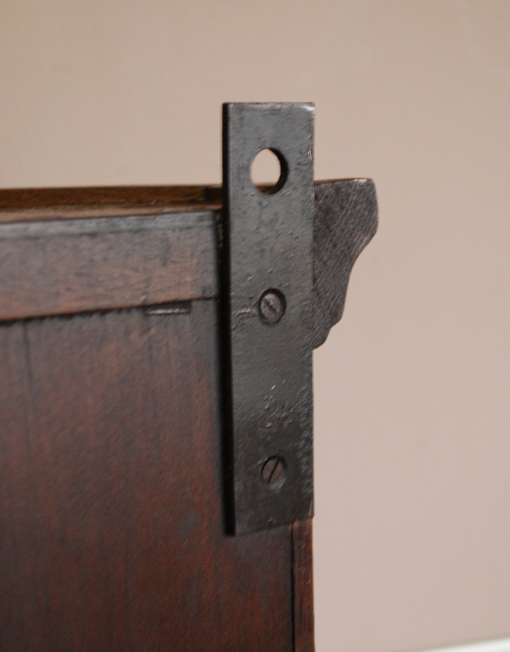 j-1183-f アンティークウォールキャビネットのビス穴