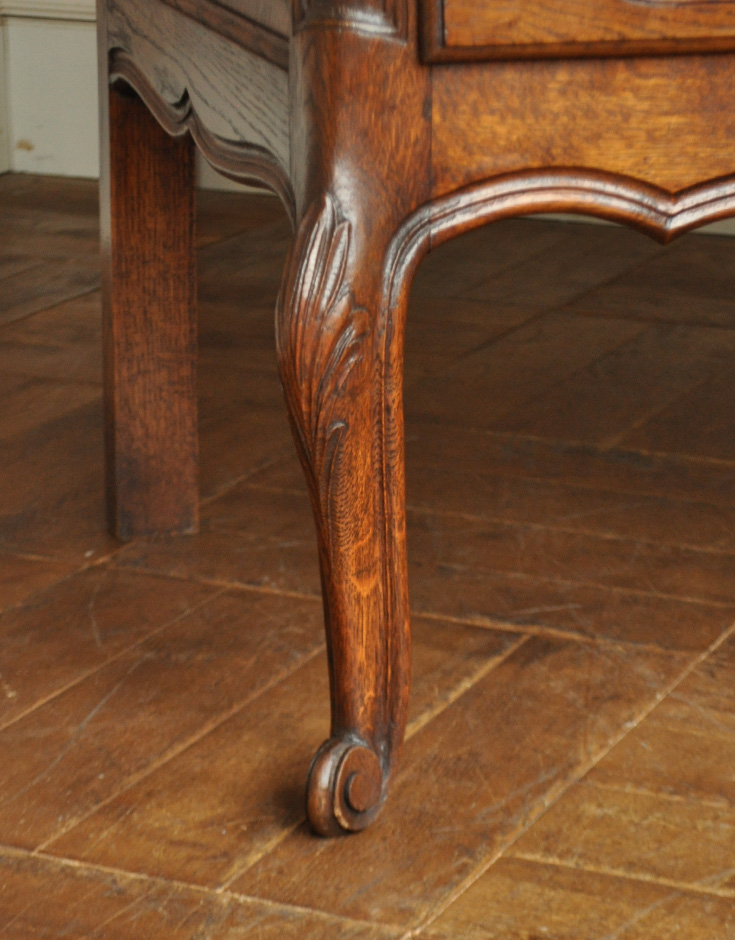 j-1218-f アンティークビューローの脚