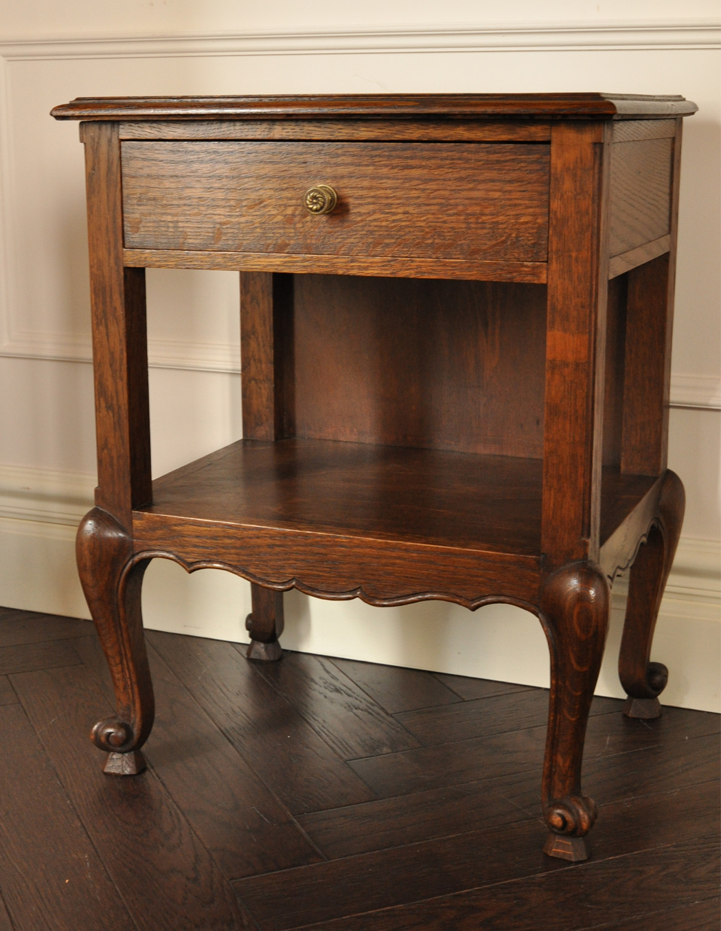 j-1222-f アンティークナイトテーブルの棚