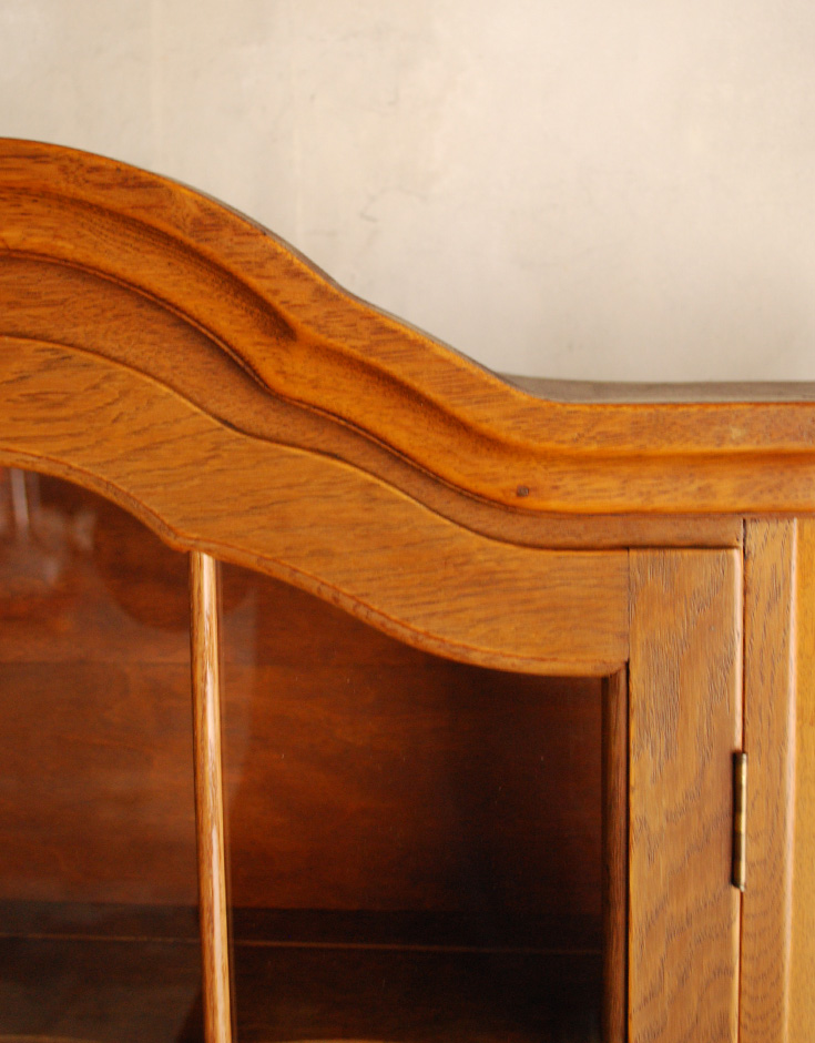 j-1229-f アンティークウォールキャビネットの彫り