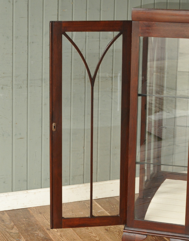 j-1274-f アンティークガラスキャビネットの装飾