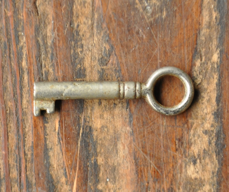 j-1274-f アンティークガラスキャビネットの鍵