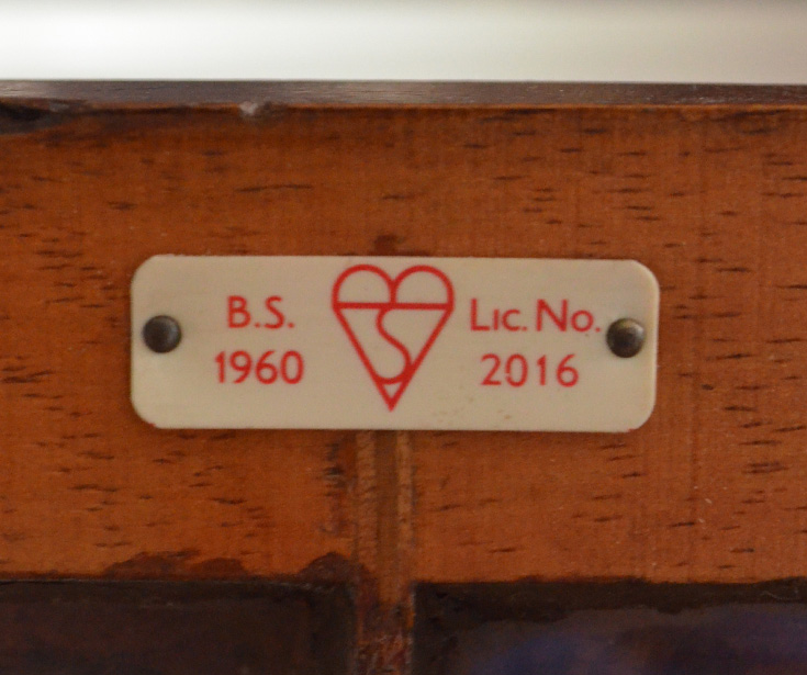 j-1277-f アンティークガラスキャビネットのタグ