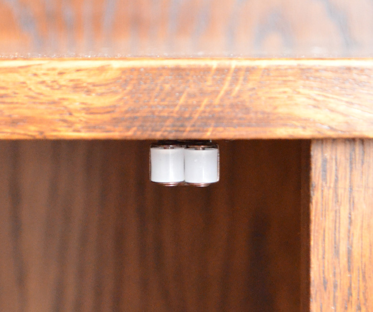 j-1293-f アンティークブックシェルフのローラーキャッチャー