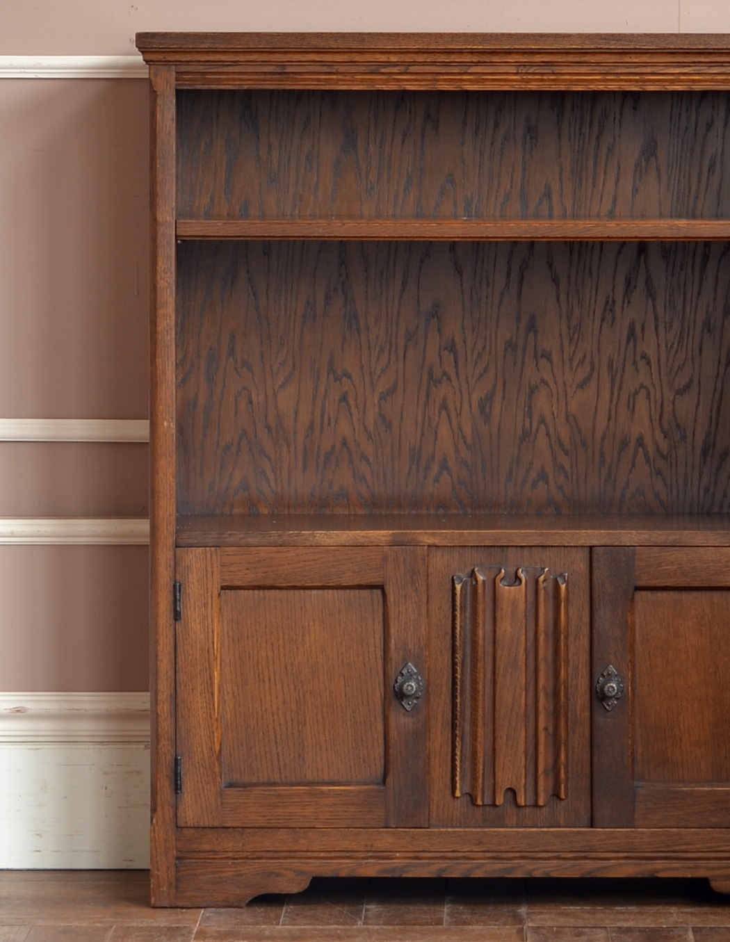 j-1293-f アンティークブックシェルフのアップ