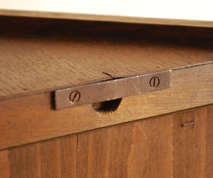 j-1300-f アンティークウォールキャビネットの金具