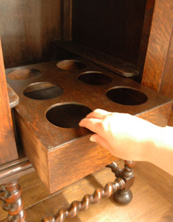 アンティークサイドボード