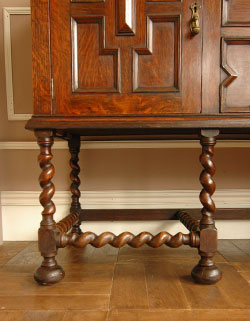 アンティークサイドボード