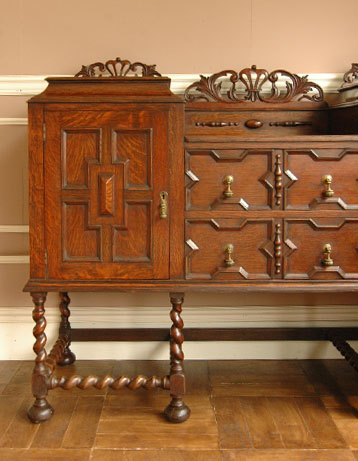 アンティークサイドボード