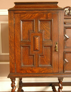 アンティークサイドボード