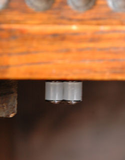 落ち着いた華やかさが美しい収納力抜群なアンティーク サイドボード