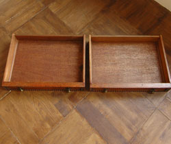 落ち着いた華やかさが美しい収納力抜群なアンティーク サイドボード