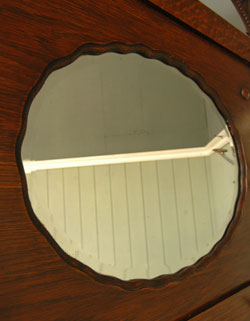 ミラーから収納まで！実用性がたっぷりのオシャレなホールスタンド