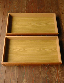 フランスの上品さと美しさが詰まった実用的なアンティークのキャビネット