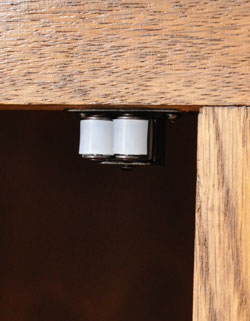 フランスの上品さと美しさが詰まった実用的なアンティークのキャビネット