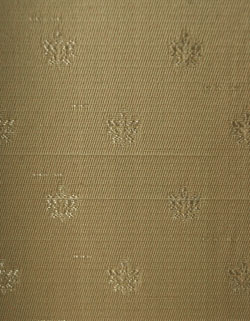 思わず一目ボレしてしまった美しさにうっとり。アンティークガラスキャビネット