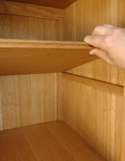 フランスの上品さと美しさが詰まった実用的なアンティークのキャビネット