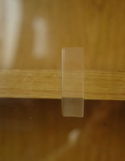 フランスの上品さと美しさが詰まった実用的なアンティークキャビネット