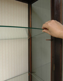 アンティークショーケース