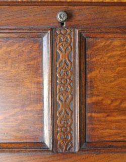 本棚と机。両方欲しい人のためのビューローブックケース