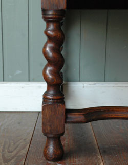 本棚と机。両方欲しい人のためのビューローブックケース