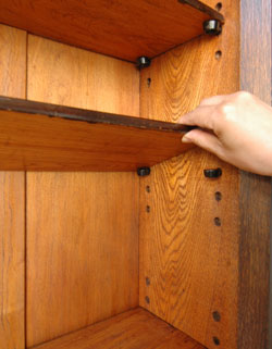 本棚と机。両方欲しい人のためのビューローブックケース