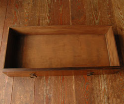 たくさん掛けれて、たっぷり収納！
 実用的で絵になる大人のワードローブ