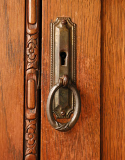 たくさん掛けれて、たっぷり収納！
 実用的で絵になる大人のワードローブ