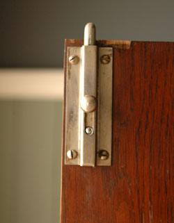 たくさん掛けれて、たっぷり収納！
 実用的で絵になる大人のワードローブ