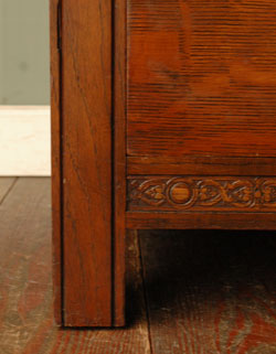 たくさん掛けれて、たっぷり収納！
 実用的で絵になる大人のワードローブ