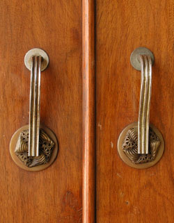 たくさん掛けれて、たっぷり収納！
 実用的で絵になる大人のワードローブ