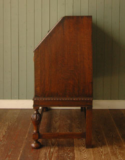 上品でシンプルな佇まいが魅力的な
アンティーク ビューロー