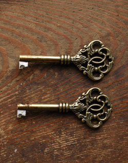 上品でシンプルな佇まいが魅力的な
アンティーク ビューロー