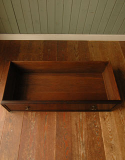 たくさん掛けられて、たっぷり収納！
実用的で絵になる大人のワードローブ